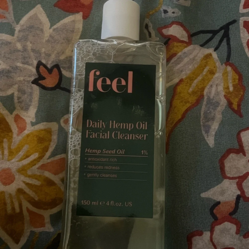 Daily Hemp Oil Facial Cleanser | 1% Hemp Seed Oil | New / Sealed